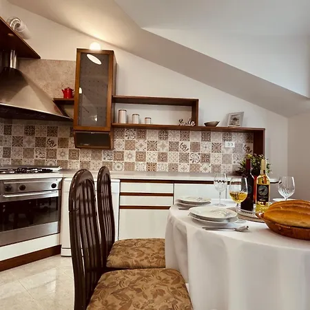 Appartement Penthouse Lapis *