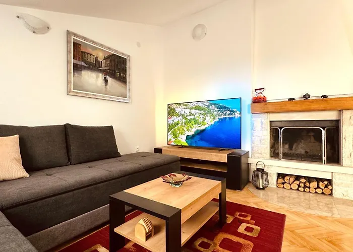 Penthouse Lapis Apartman